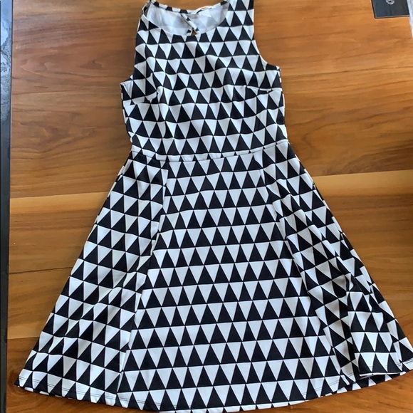 H&M Dresses & Skirts - H&M skater dress